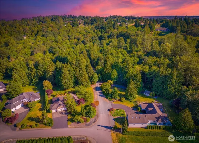 $949,000 | 5555 70th Drive Southeast, Snohomish, WA 98290