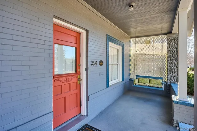 a view of an entryway