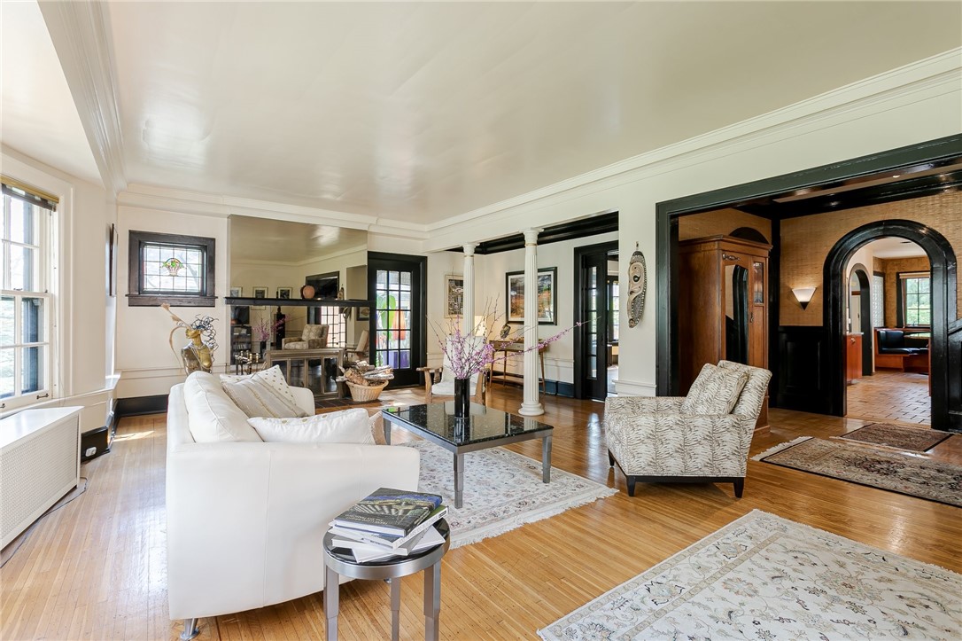 405 Westminster Road Rochester, NY 14607 - Photo 7 of 43