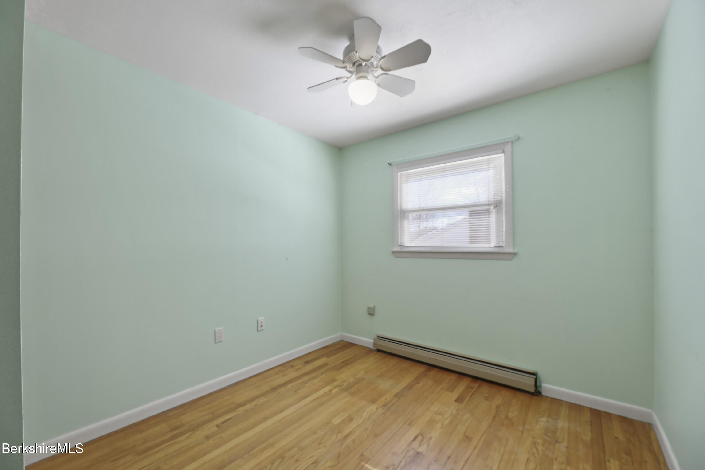 189 Partridge Road Pittsfield, MA 01201 - Photo 25 of 38 110 Bedroom Three