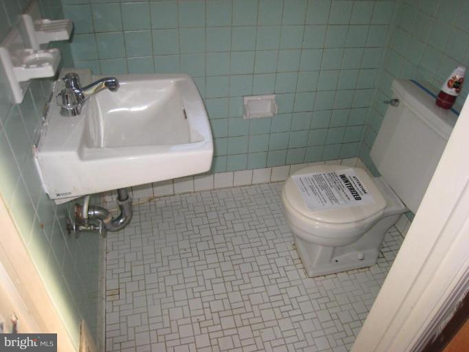 4901 Henderson Road Temple Hills, MD 20748 - Photo 12 of 15 Half Bath 1