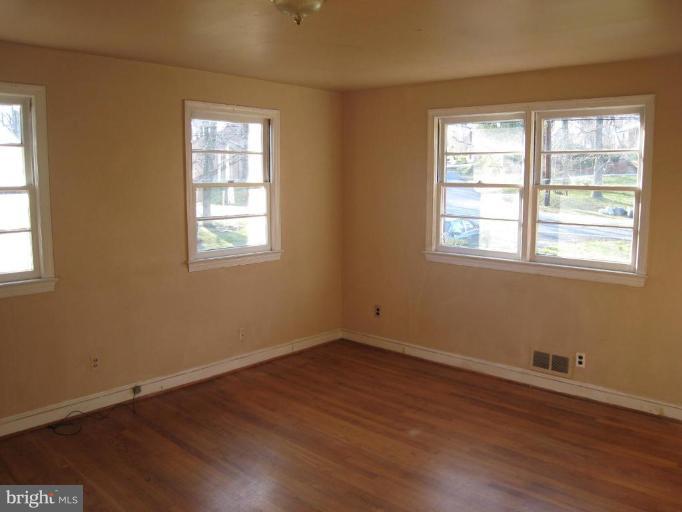 4901 Henderson Road Temple Hills, MD 20748 - Photo 5 of 15 Bedroom #1