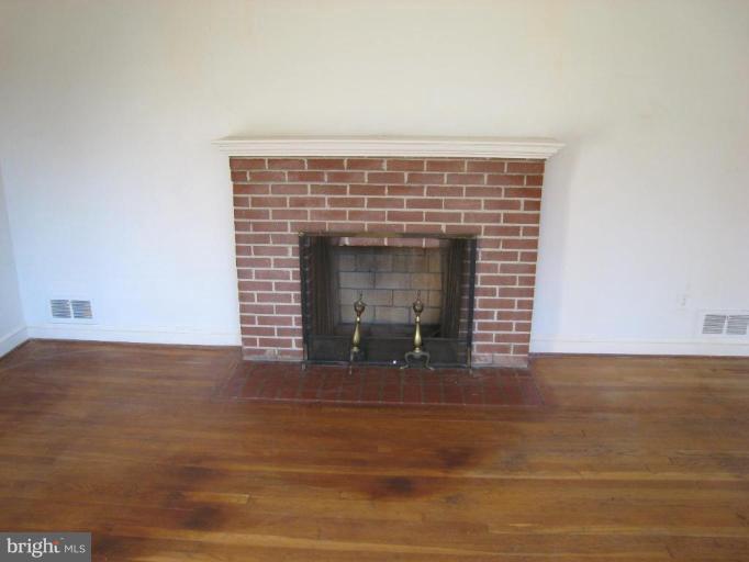 4901 Henderson Road Temple Hills, MD 20748 - Photo 9 of 15 Living Room #3