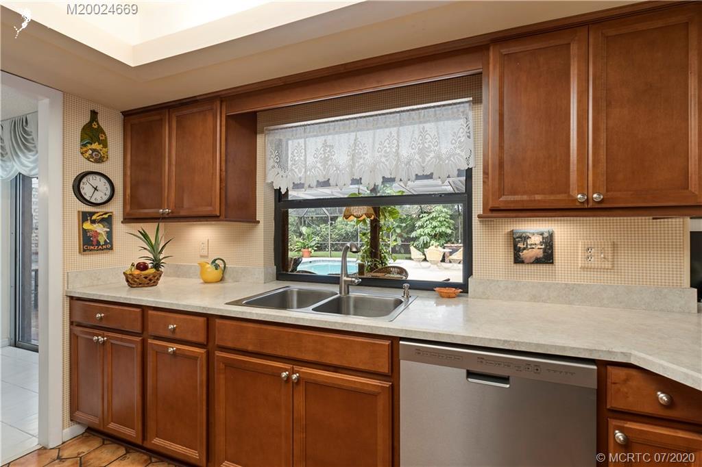 15 Banyan Road Stuart, FL 34996 - Photo 13 of 52