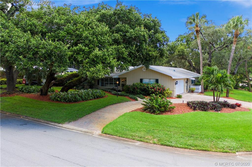 15 Banyan Road Stuart, FL 34996 - Photo 5 of 52