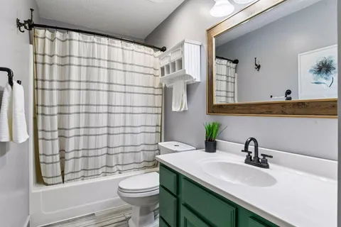 $400,000 | 125 Wildhurst Road, Waconia, MN 55387