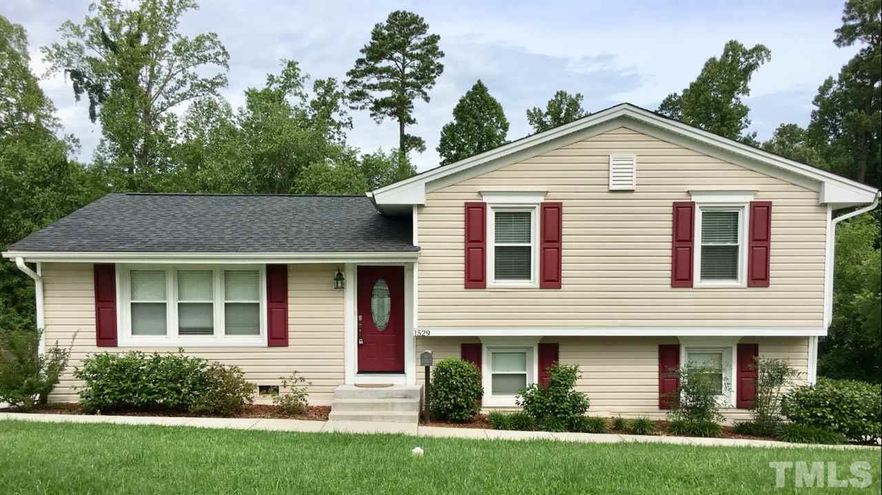 1529 North King Charles Road Raleigh, NC 27610 - Photo 6 of 26