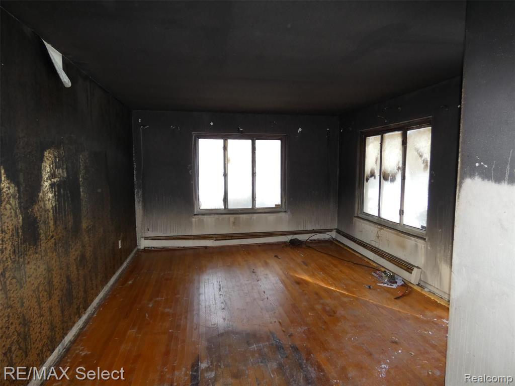 5038 Jackson Road Flint, MI 48506 - Photo 7 of 26