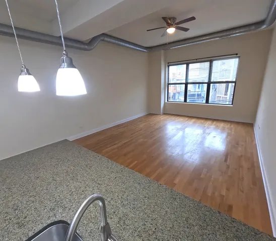 $3,020 | 2778 North Milwaukee Avenue, Unit 219, Chicago, IL 60647
