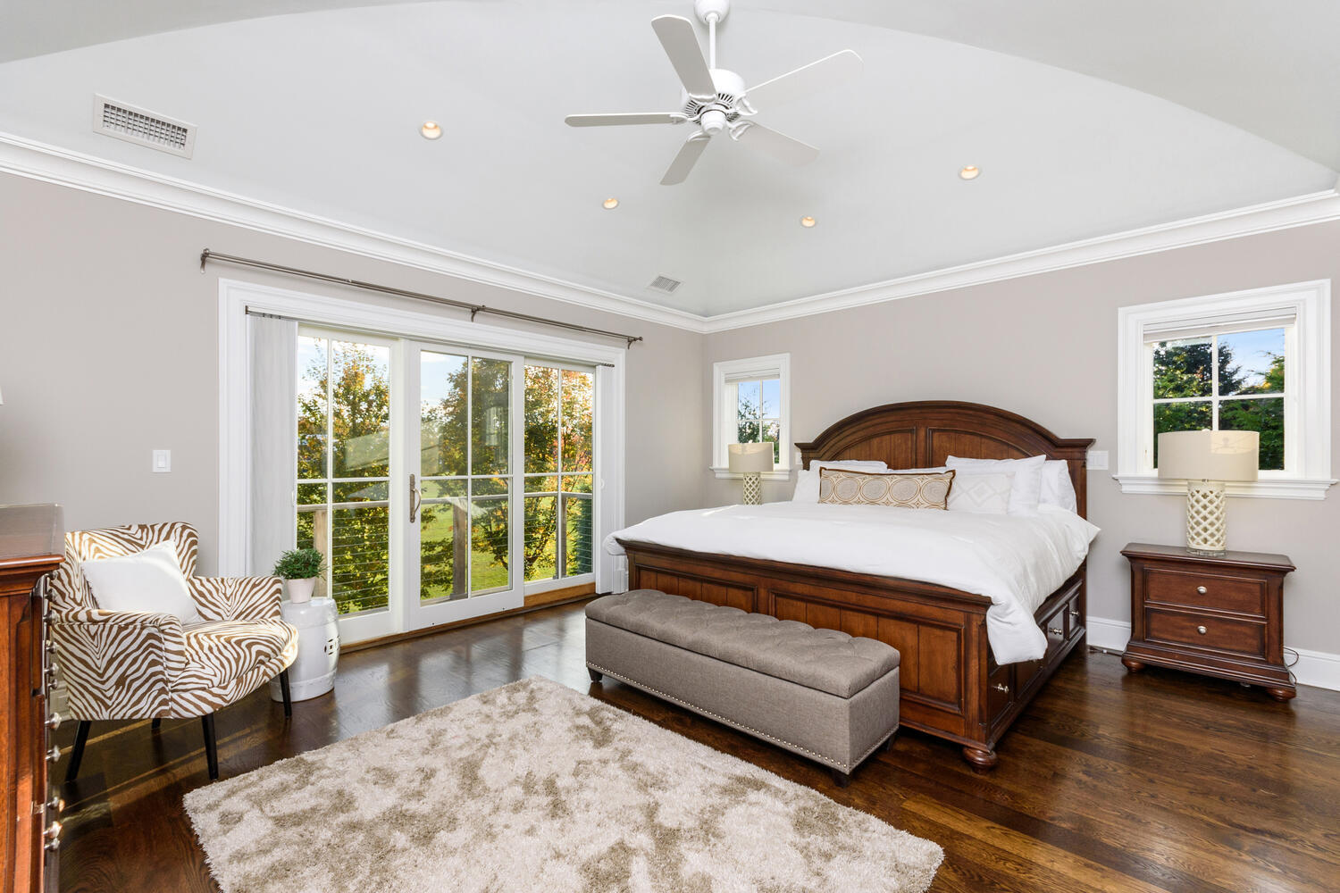 178 Middlesex Road Darien, CT 06820 - Photo 20 of 44 a bedroom with a bed and a window