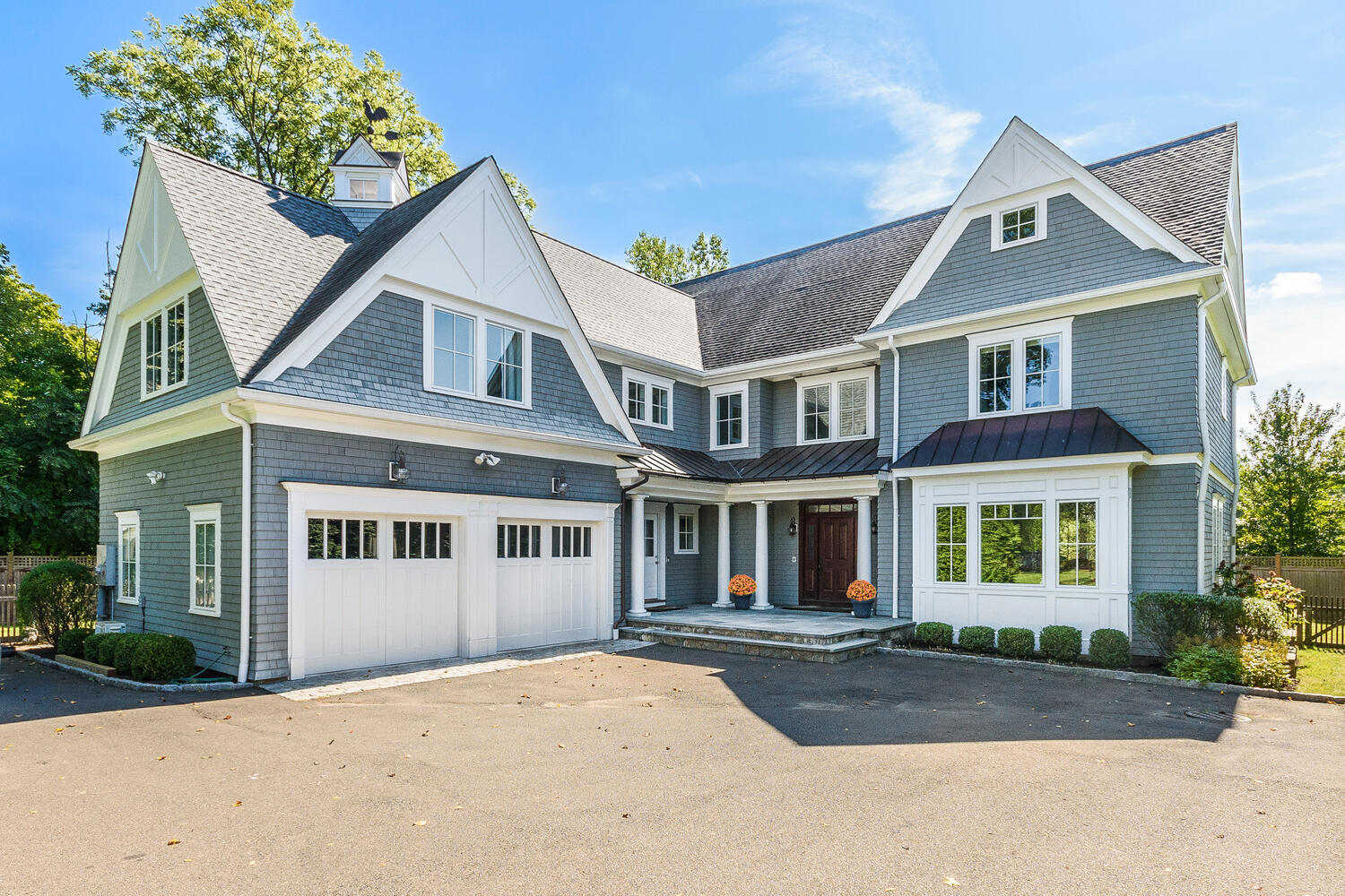 178 Middlesex Road Darien, CT 06820 - Photo 2 of 44 front view of a house with a yard