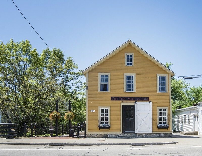 3351 Post Road Warwick, RI 02886 - Photo 2 of 4