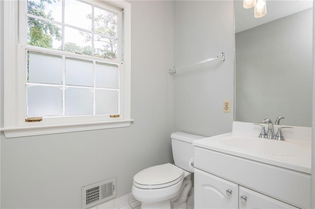 5599 Bend Creek Road Atlanta, GA 30338 - Photo 43 of 52 Gallery Image 43