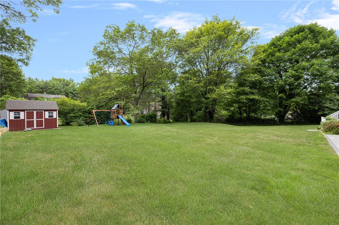 43 Shannock Hill Road Richmond, RI 02812 - Photo 4 of 36 Gallery Image 4