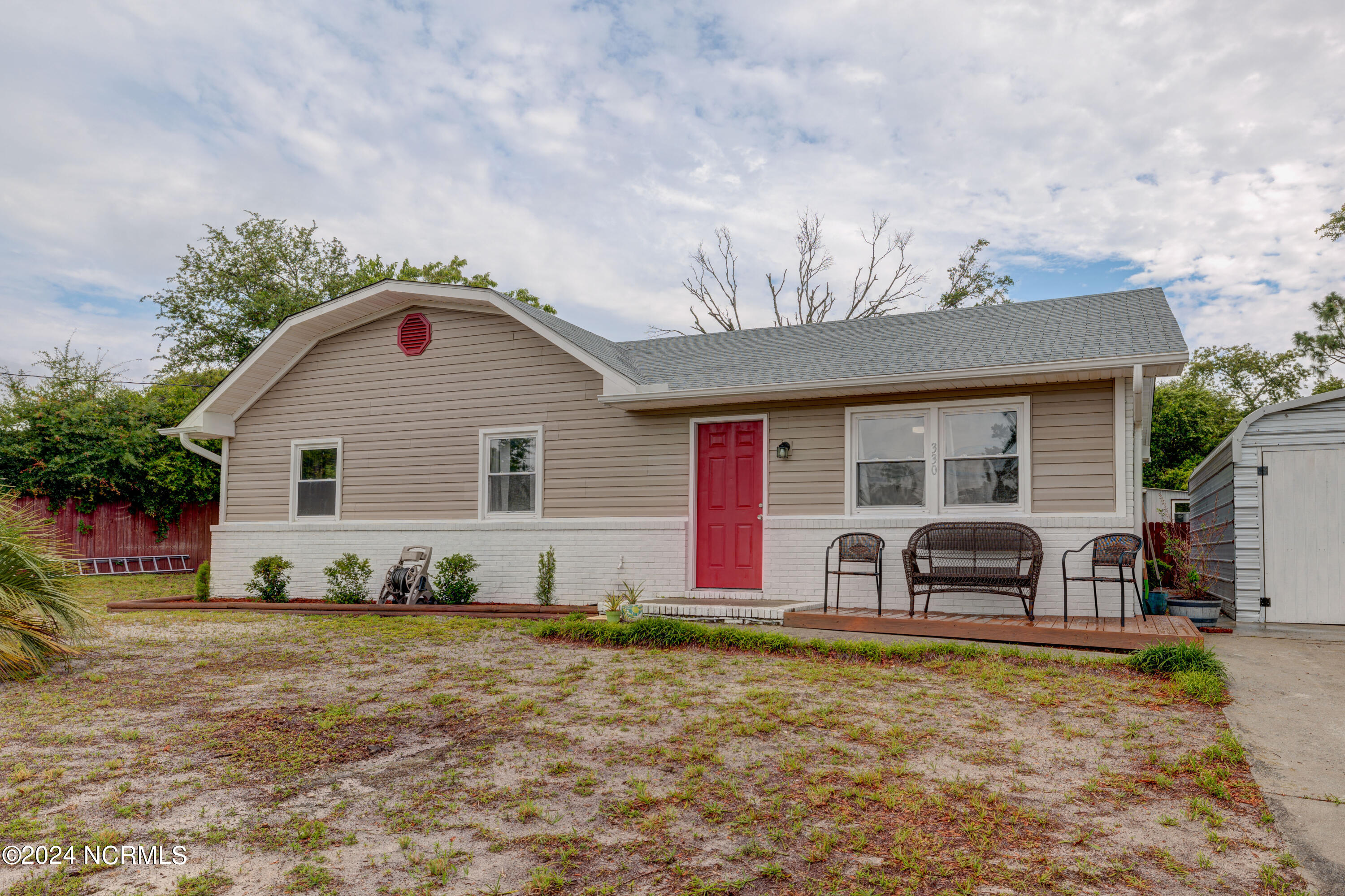 330 Burbank Road Wilmington, NC 28412 - Photo 4 of 37 330BurbanEdit-3