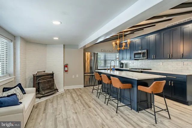 $2,500 | 5708 Park Boulevard, Unit 3, Wildwood, NJ 08260