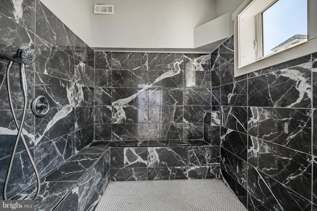 $2,500 | 5708 Park Boulevard, Unit 3, Wildwood, NJ 08260