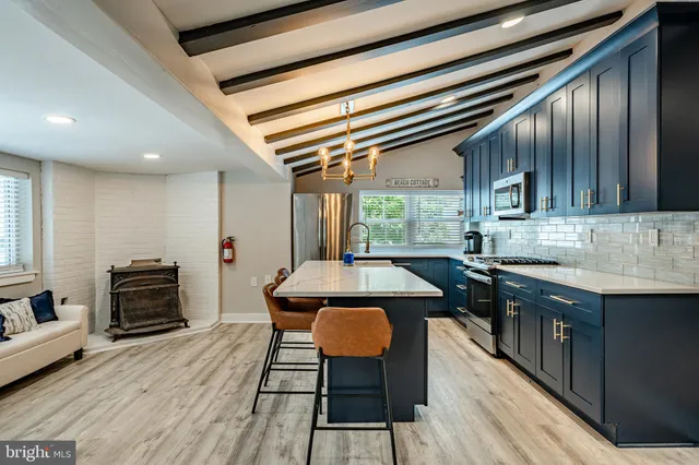 $2,500 | 5708 Park Boulevard, Unit 3, Wildwood, NJ 08260