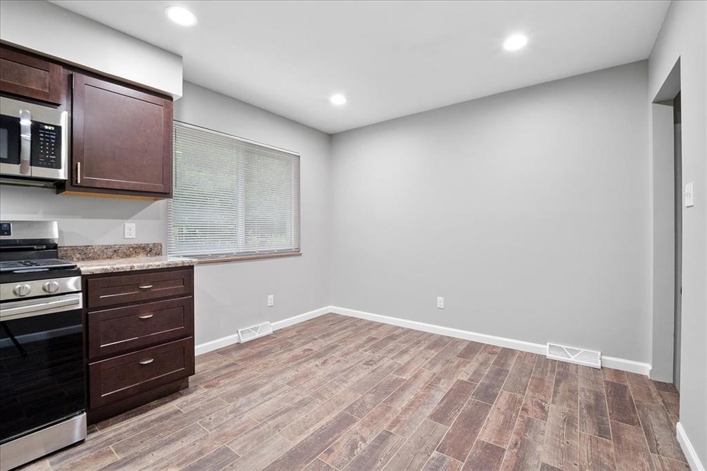 113 Roland Avenue Ballwin, MO 63021 - Photo 17 of 47