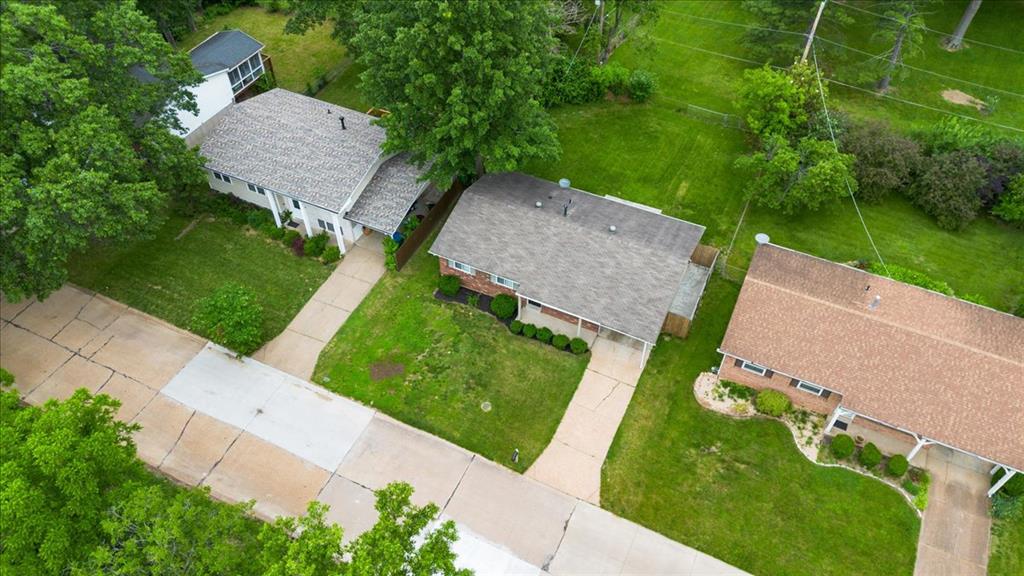 113 Roland Avenue Ballwin, MO 63021 - Photo 6 of 47