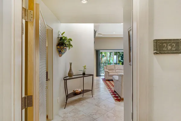 $7,500 | 262 Por La Mar Circle, Santa Barbara, CA 93103