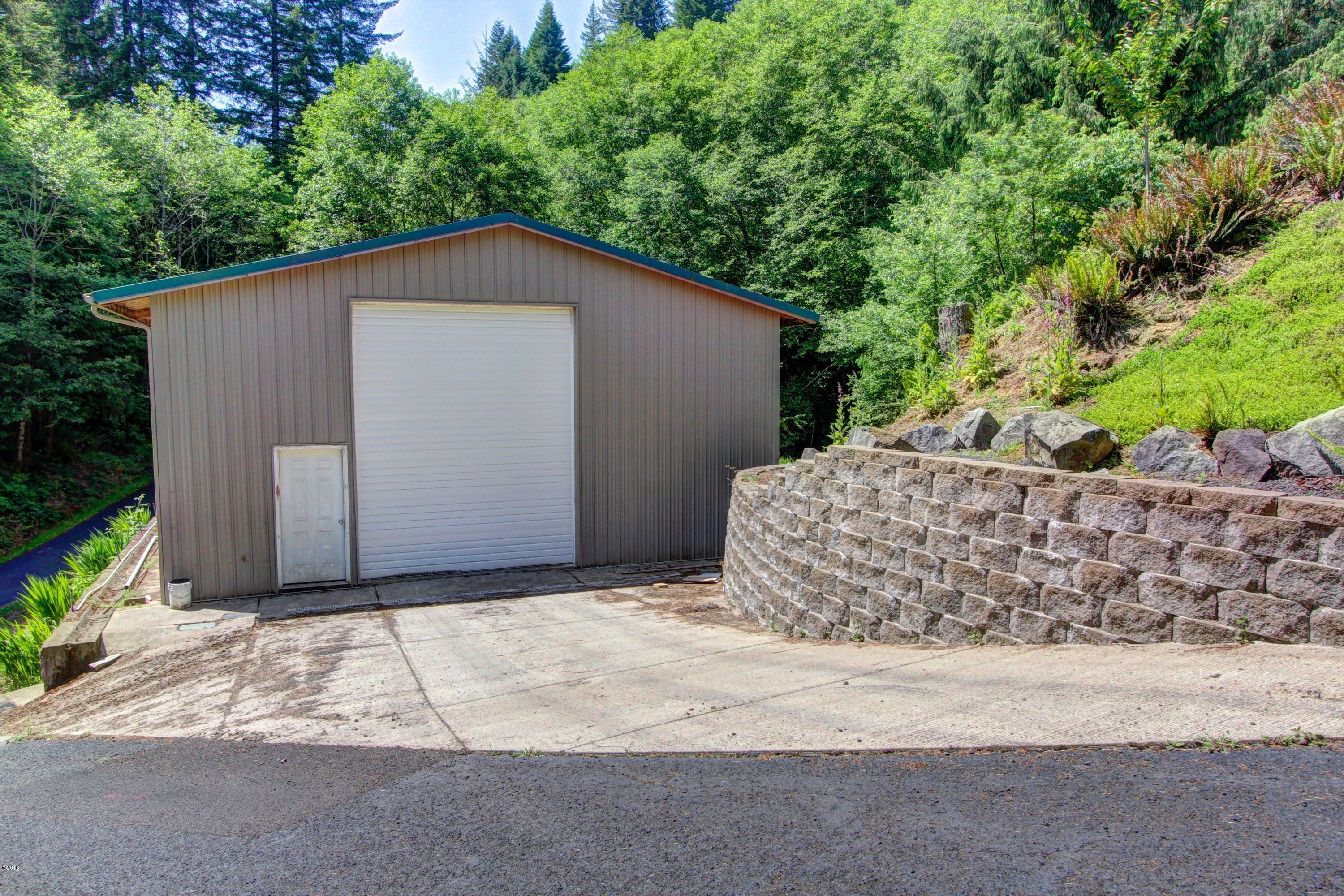 1127 Olalla Road Toledo, OR 97391 - Photo 26 of 26 Shed