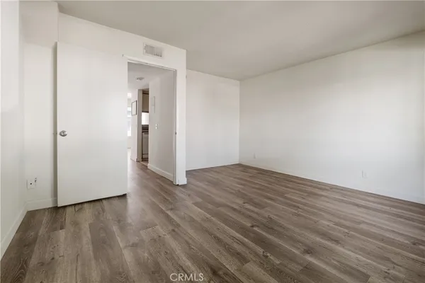 $3,300 | 2726 Menlo Avenue, Los Angeles, CA 90007