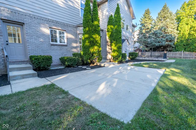 $674,900 | 13913 Hawkstone Drive, Fortville, IN 46040