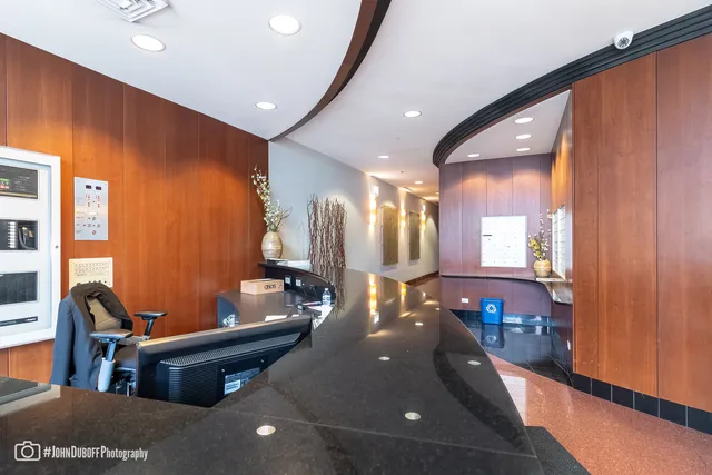 $314,999 | 1201 West Adams Street, Unit 809, Chicago, IL 60607