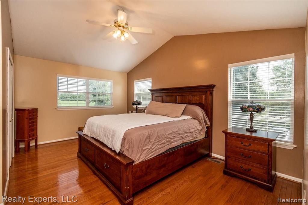 12836 Roepke Road Gregory, MI 48137 - Photo 14 of 37