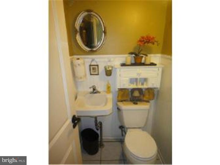 8872 Rising Sun Avenue Philadelphia, PA 19115 - Photo 15 of 25 Gallery Image 15