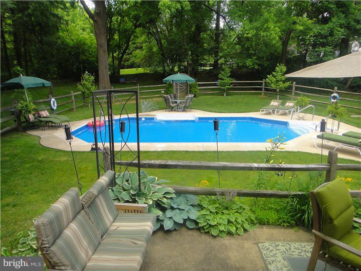 8872 Rising Sun Avenue Philadelphia, PA 19115 - Photo 22 of 25 Gallery Image 22