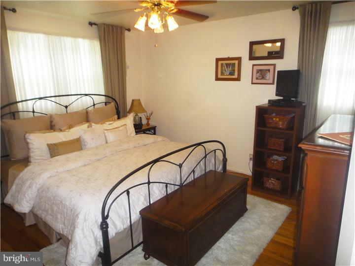 8872 Rising Sun Avenue Philadelphia, PA 19115 - Photo 9 of 25 Gallery Image 9