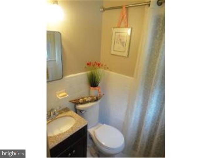 8872 Rising Sun Avenue Philadelphia, PA 19115 - Photo 10 of 25 Gallery Image 10
