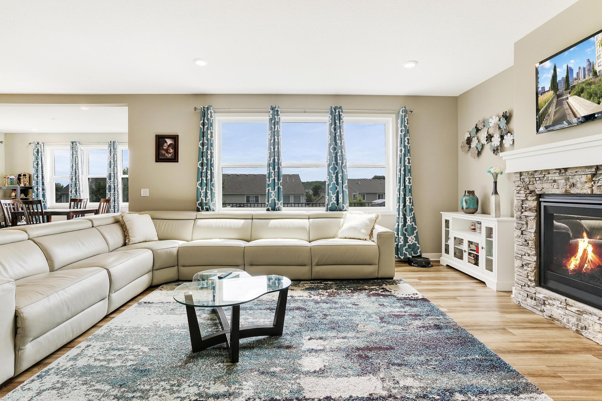 1980 Eagle Ridge Loop Shakopee, MN 55379 - Photo 5 of 43