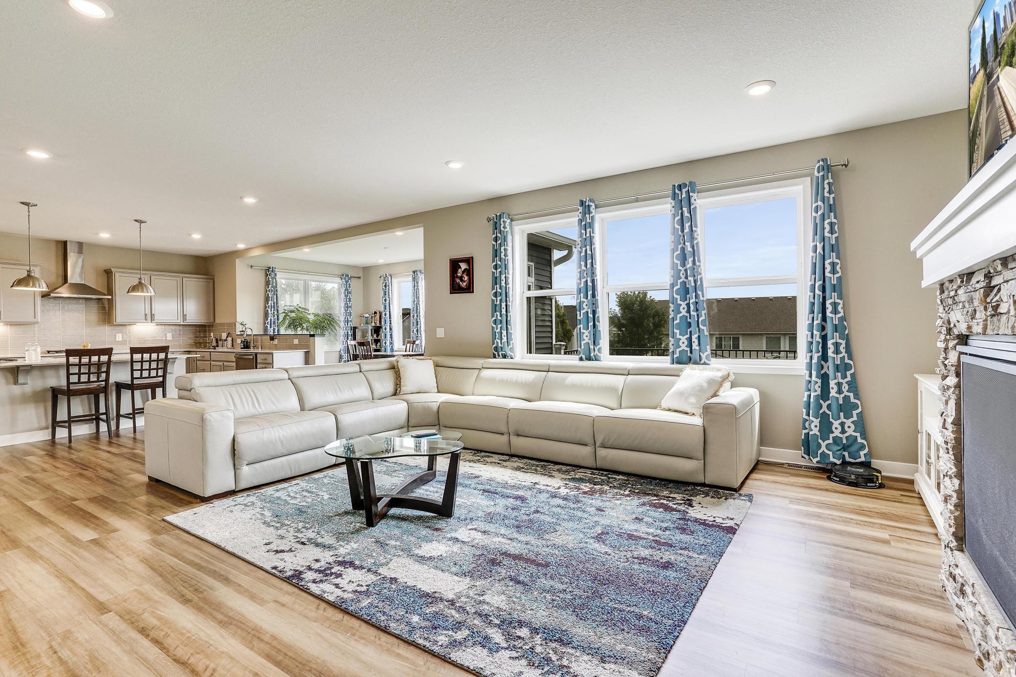 1980 Eagle Ridge Loop Shakopee, MN 55379 - Photo 6 of 43