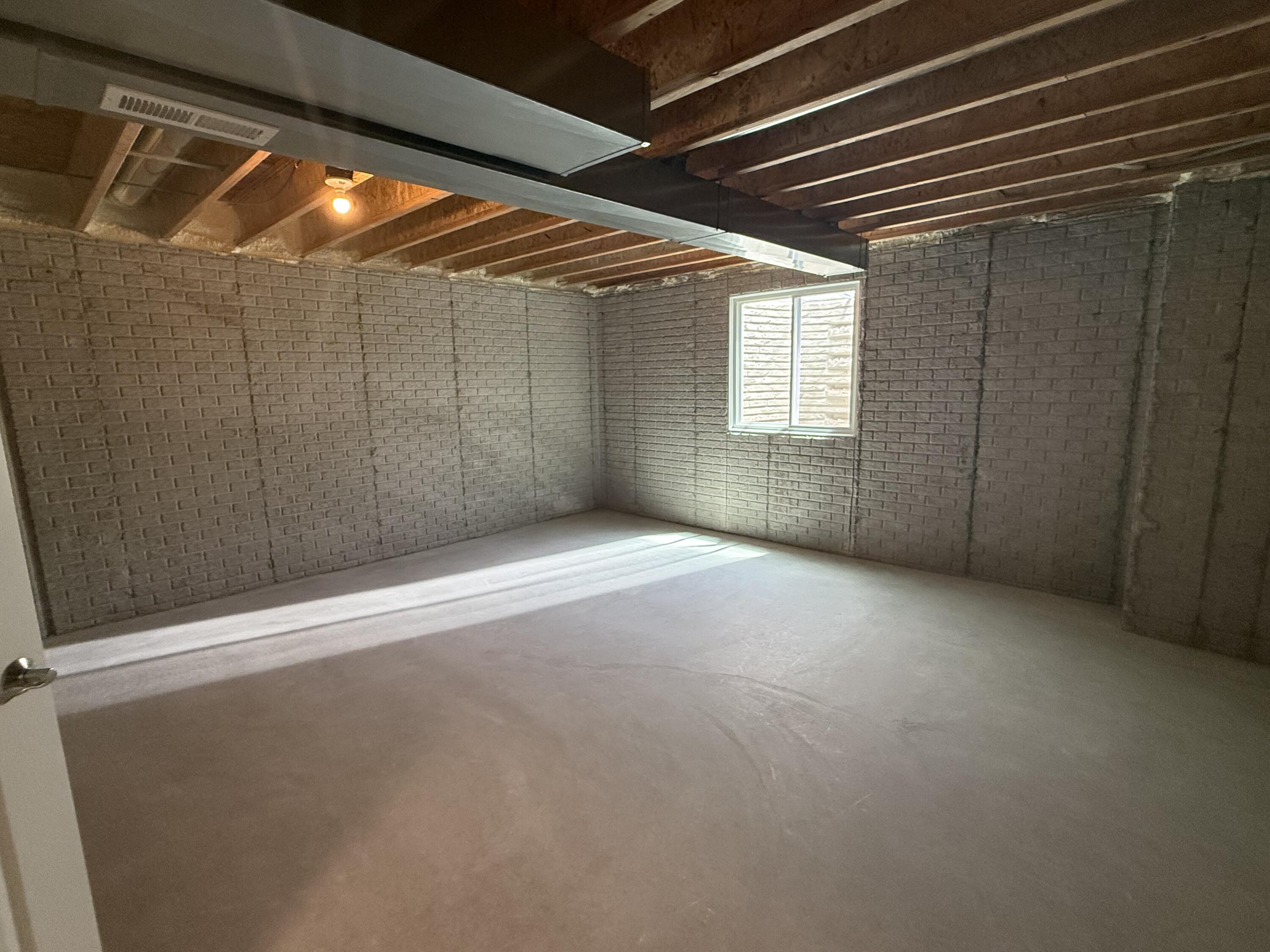 369 Evergreen Lane Pewaukee, WI 53072 - Photo 18 of 27 LL w/Egress