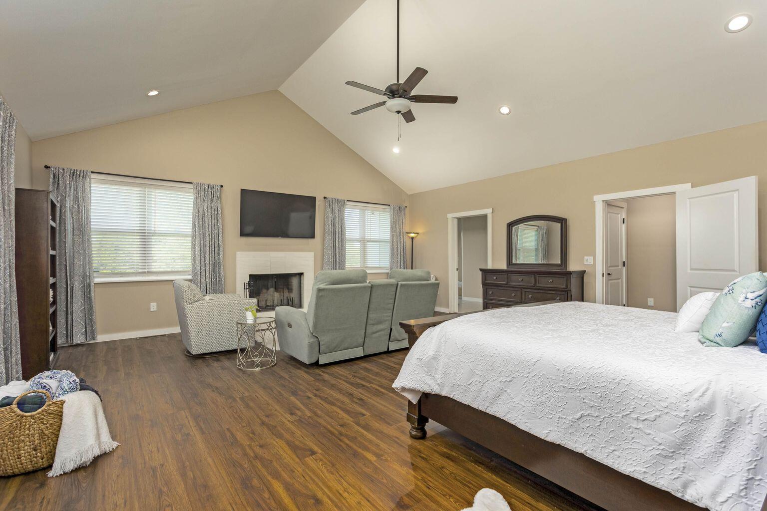 340 Melrose Place Dayton, TN 37321 - Photo 18 of 60 Primary Bedroom