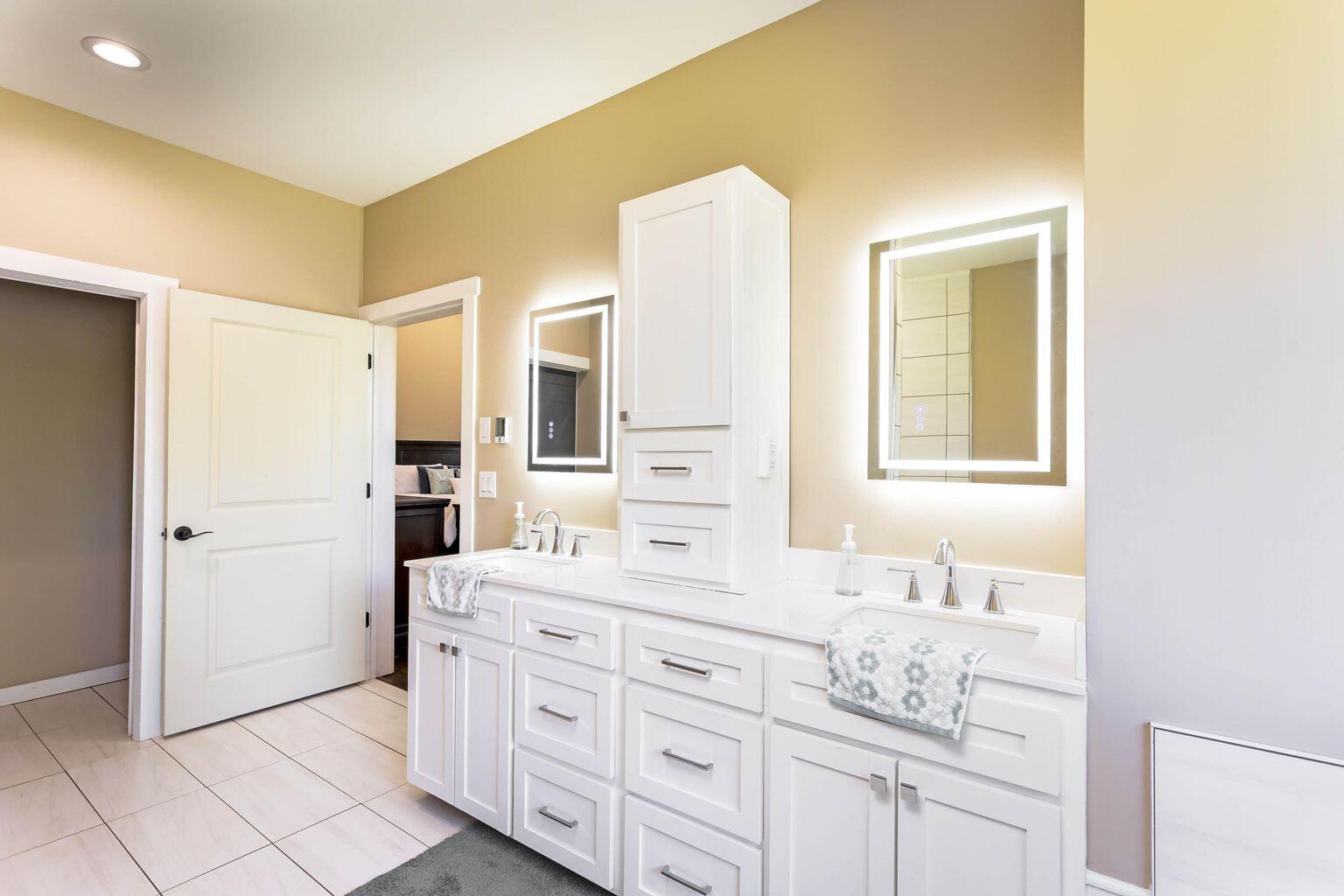 340 Melrose Place Dayton, TN 37321 - Photo 27 of 60 Primary Bath
