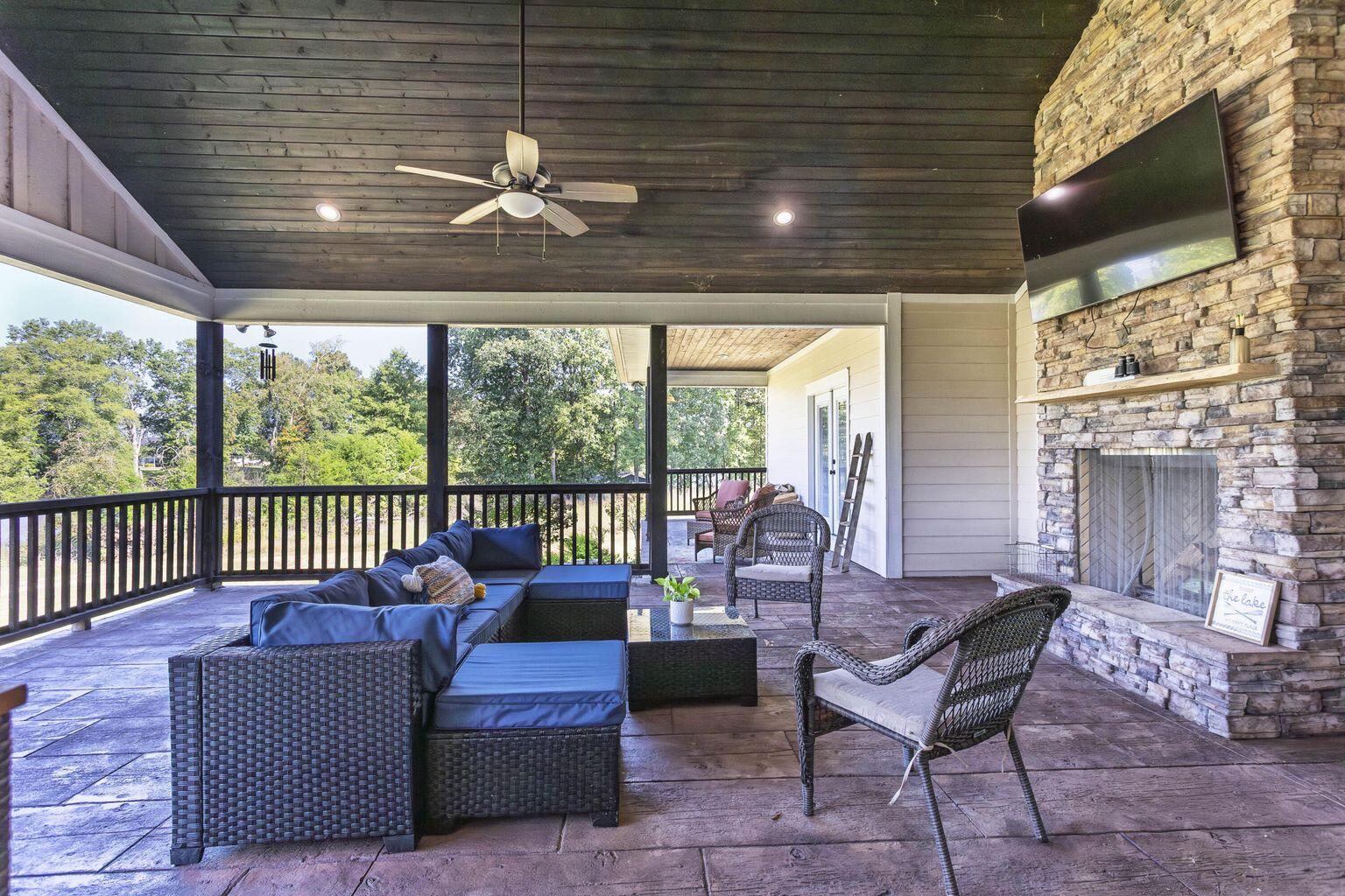 340 Melrose Place Dayton, TN 37321 - Photo 44 of 60 Back Porch
