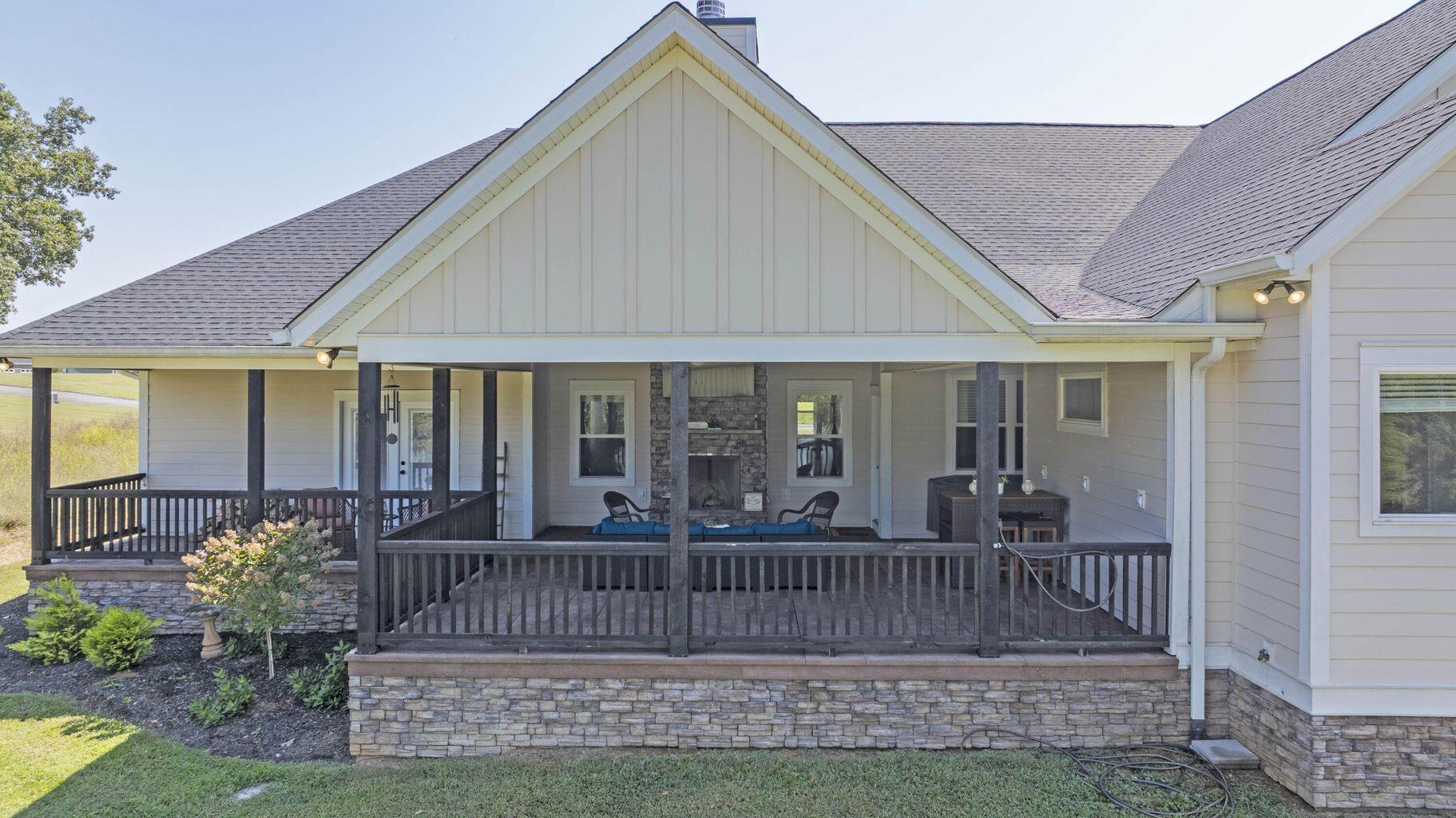 340 Melrose Place Dayton, TN 37321 - Photo 48 of 60 Back Porch