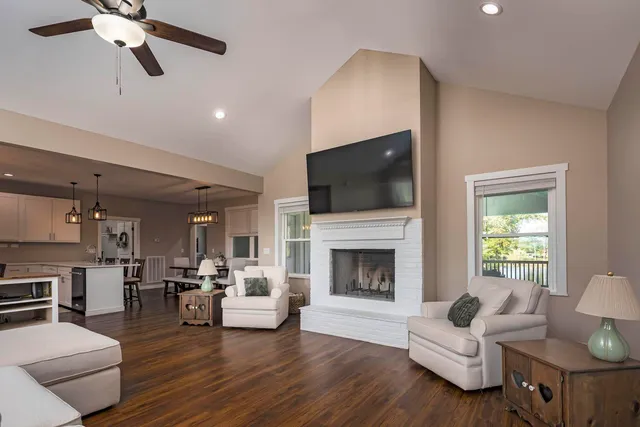 $995,000 | 340 Melrose Place, Dayton, TN 37321