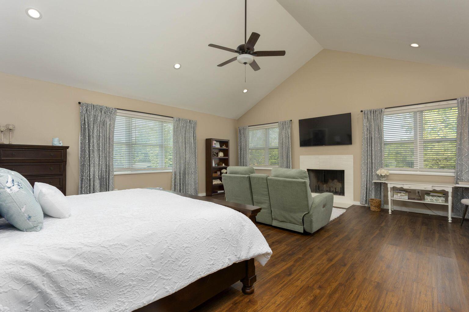 340 Melrose Place Dayton, TN 37321 - Photo 6 of 60 Primary Bedroom