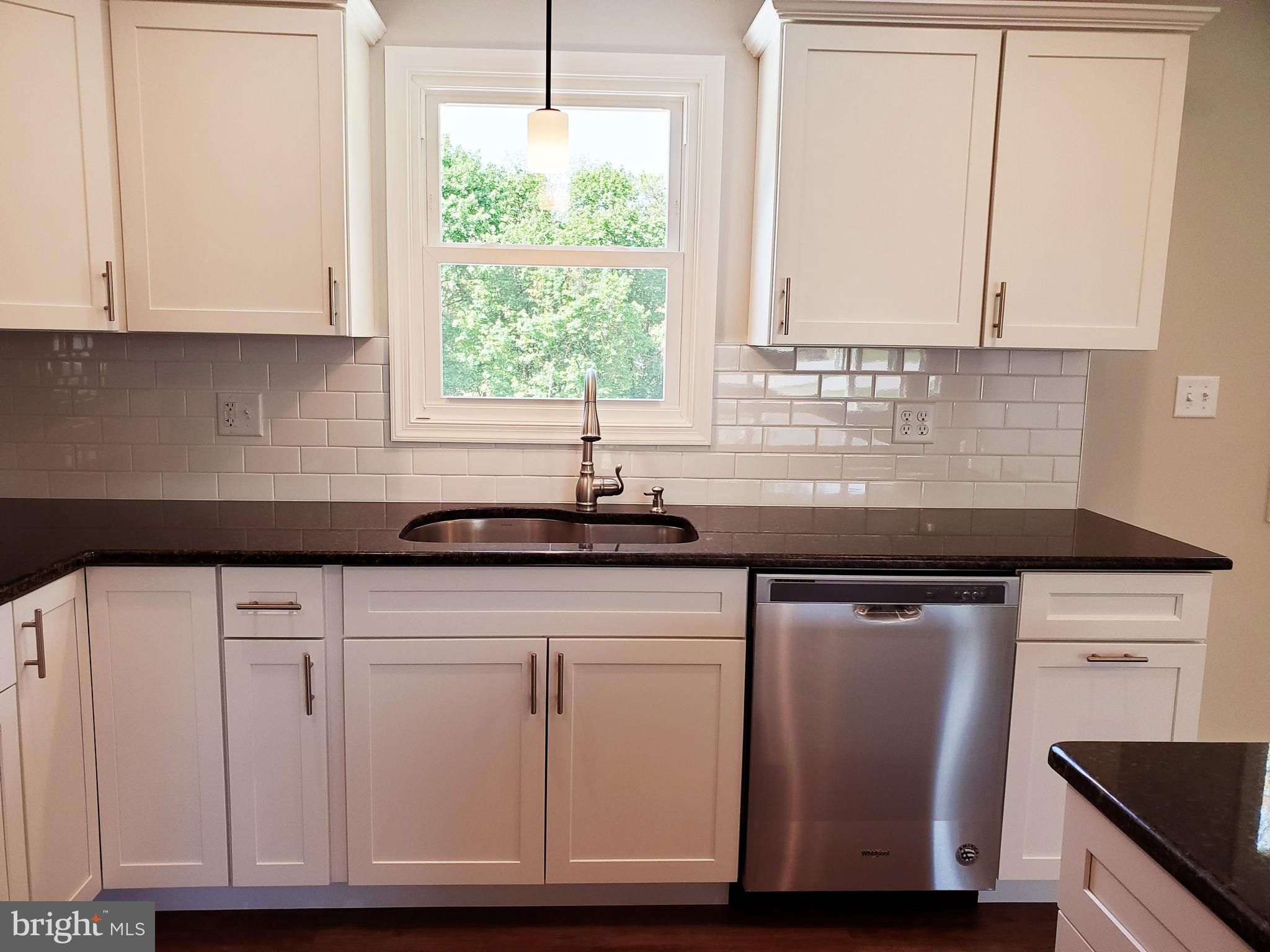 404 Chancellor Road York, PA 17403 - Photo 14 of 58