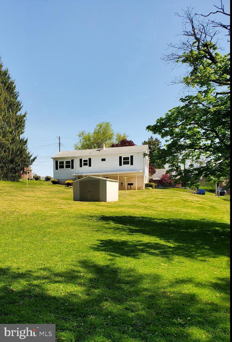 404 Chancellor Road York, PA 17403 - Photo 50 of 58