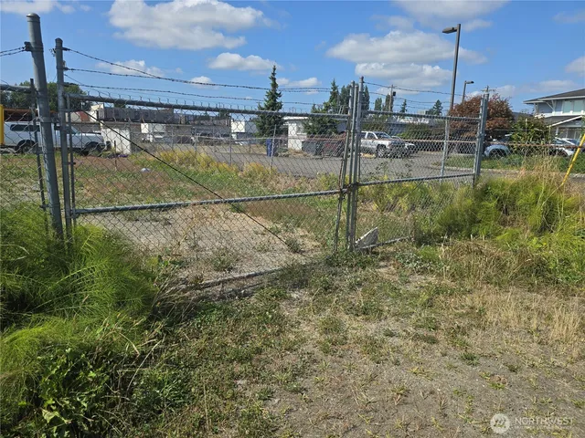 $260,000 | 1500 Columbia Avenue, Marysville, WA 98270