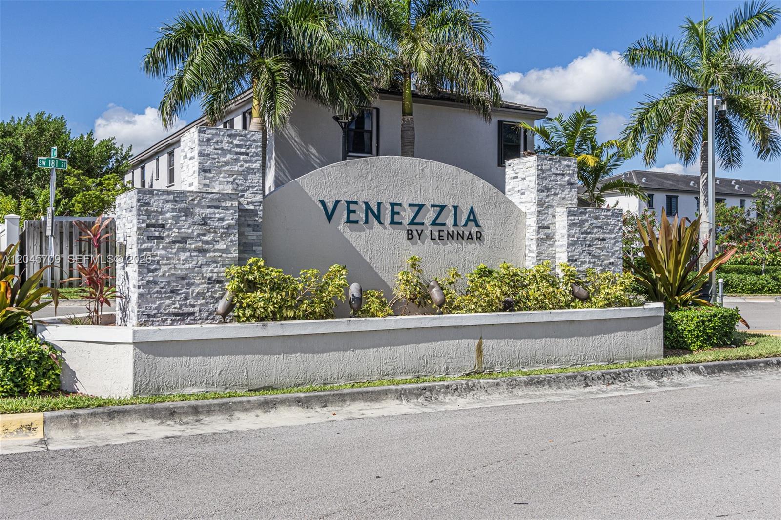 18102 Southwest 148th Road Miami, FL 33187 - Photo 22 of 29