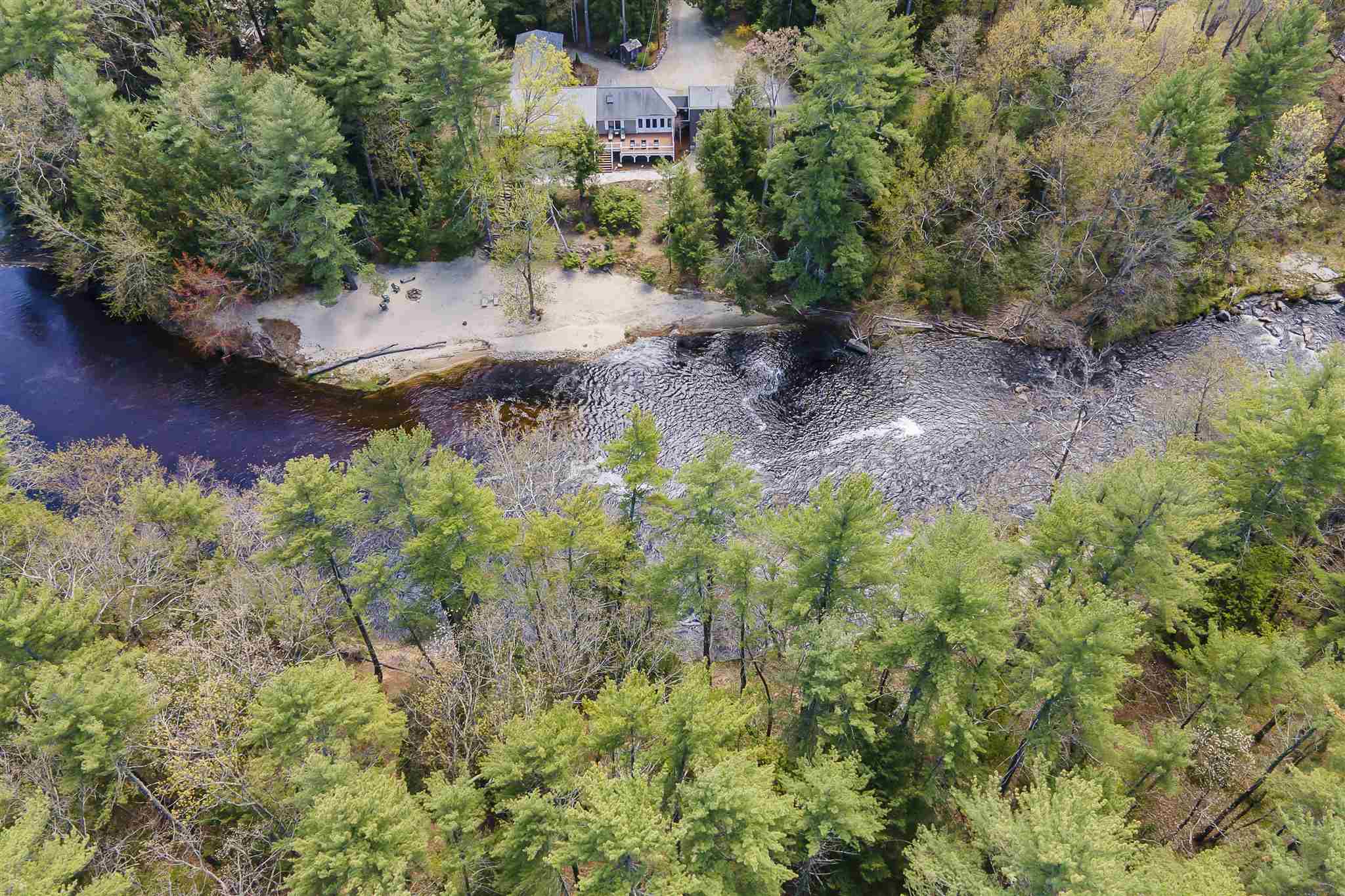 34 West Chamberlain Road Merrimack, NH 03054 - Photo 1 of 40