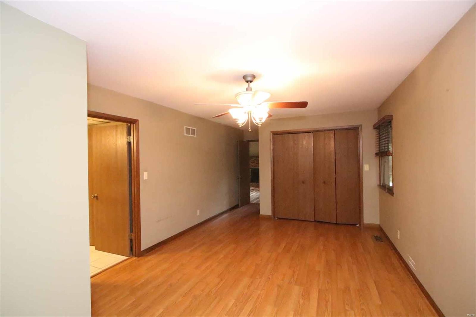 12827 Landolt Road Highland, IL 62249 - Photo 13 of 53