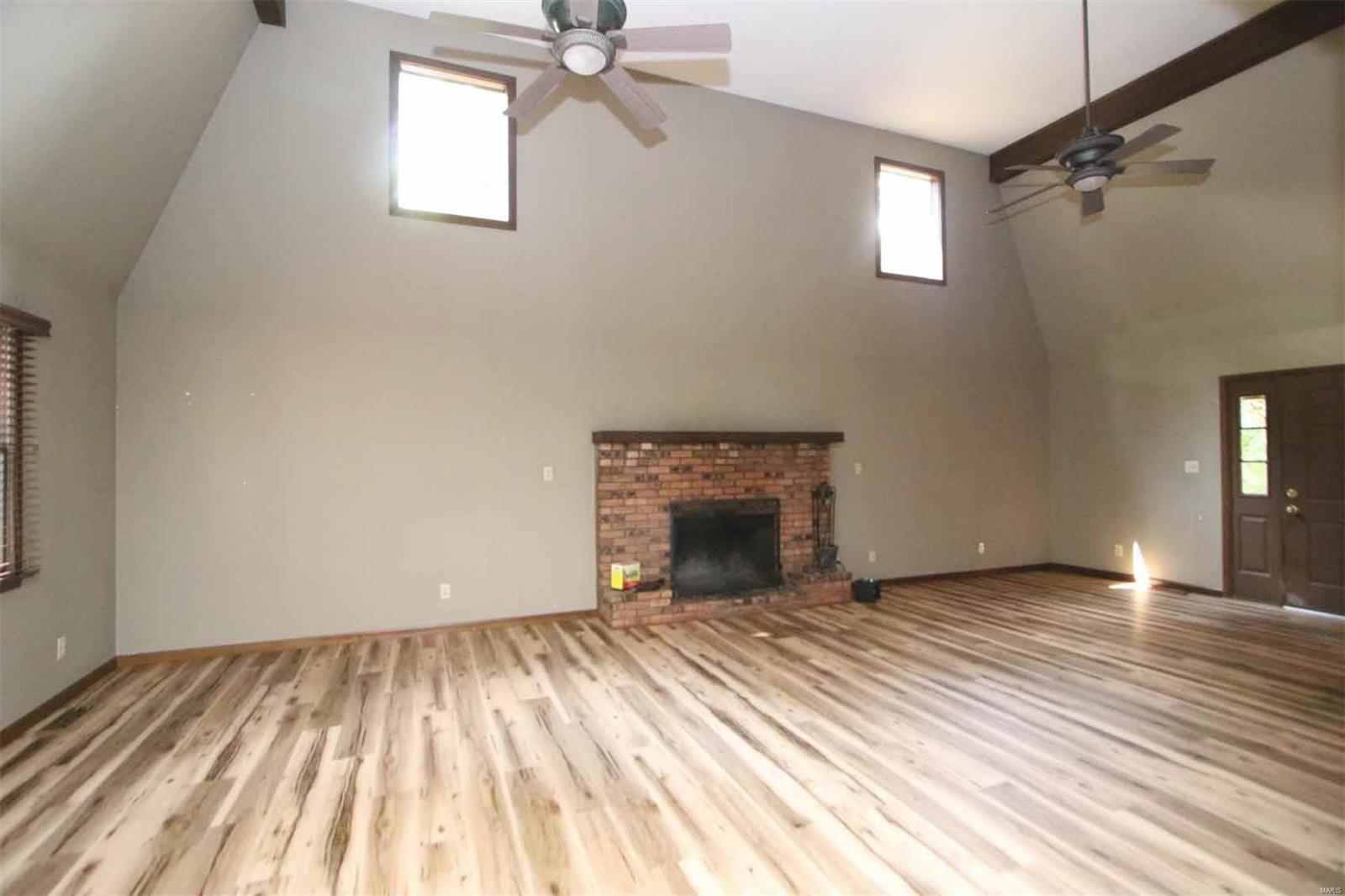 12827 Landolt Road Highland, IL 62249 - Photo 4 of 53